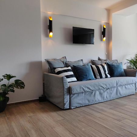 Sunny New Lovely Apartment 60 Meters From The Metro 아테네 외부 사진