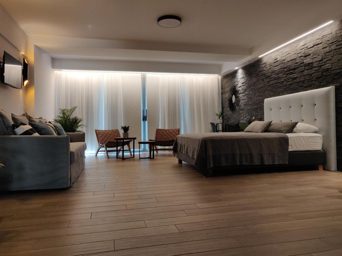 Sunny New Lovely Apartment 60 Meters From The Metro 아테네 외부 사진